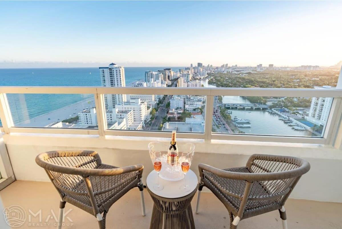 Fontainebleau Resort High Floor W Ocean Views 마이애미 비치 외부 사진
